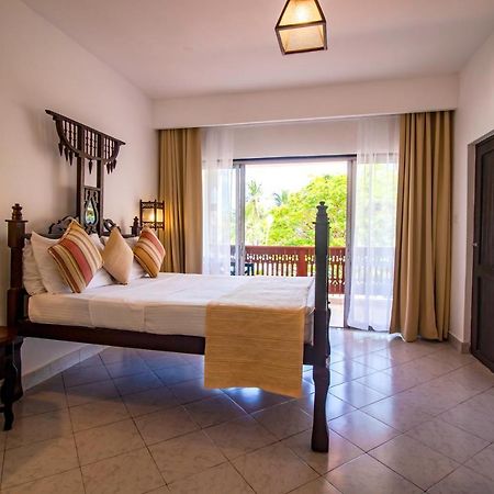 Bamburi Beach Hotel Buitenkant foto