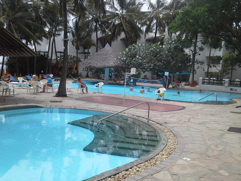 Bamburi Beach Hotel Buitenkant foto