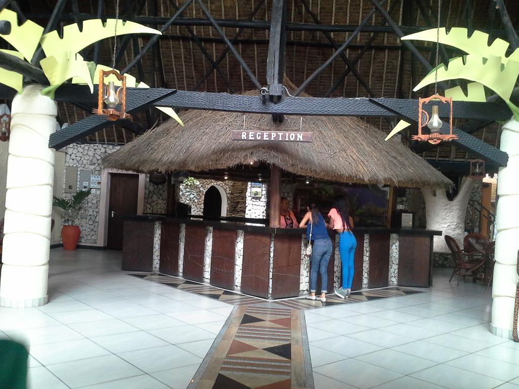 Bamburi Beach Hotel Buitenkant foto