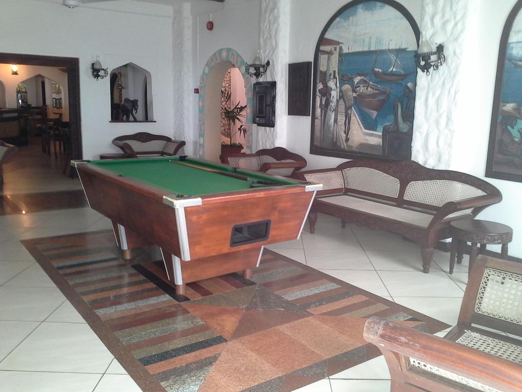 Bamburi Beach Hotel Buitenkant foto