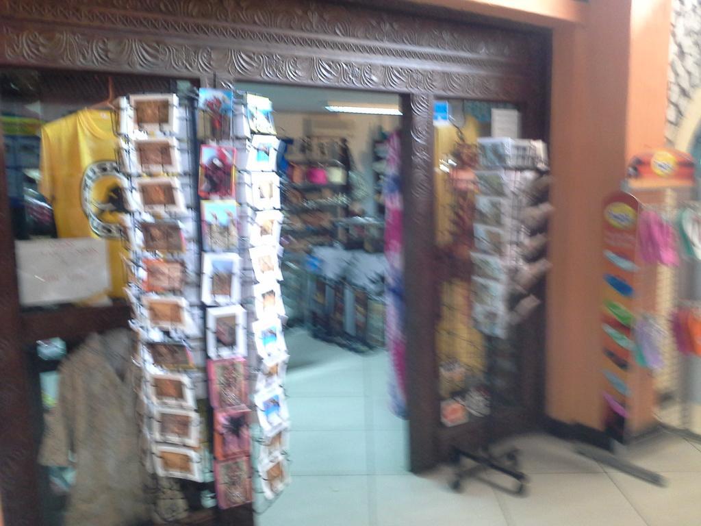 Bamburi Beach Hotel Buitenkant foto