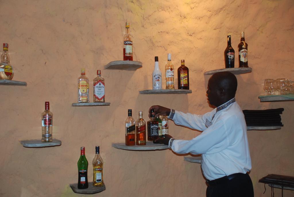 Bamburi Beach Hotel Buitenkant foto