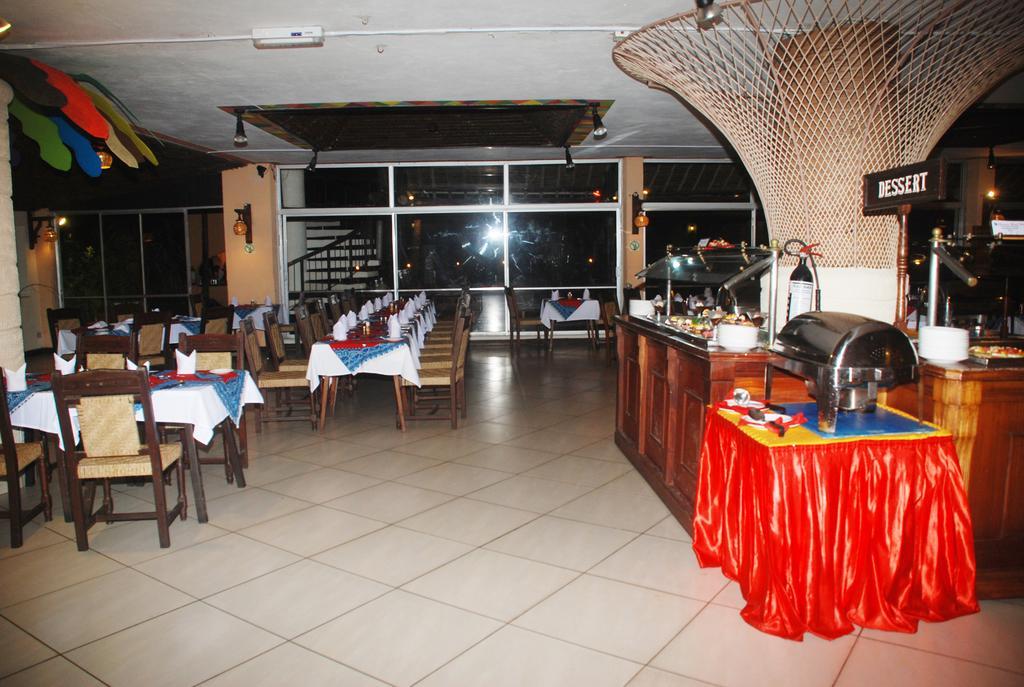 Bamburi Beach Hotel Buitenkant foto