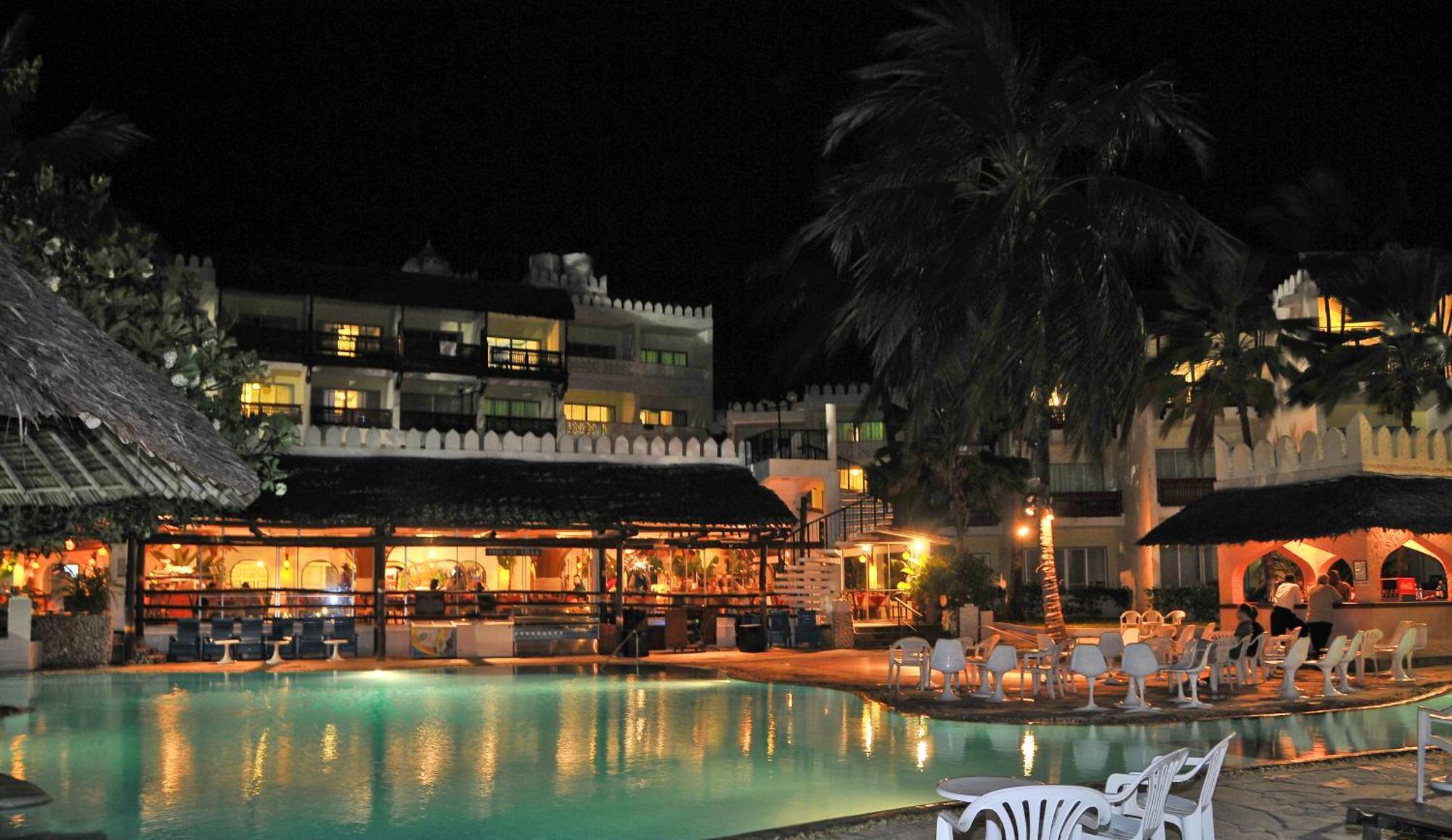 Bamburi Beach Hotel Buitenkant foto