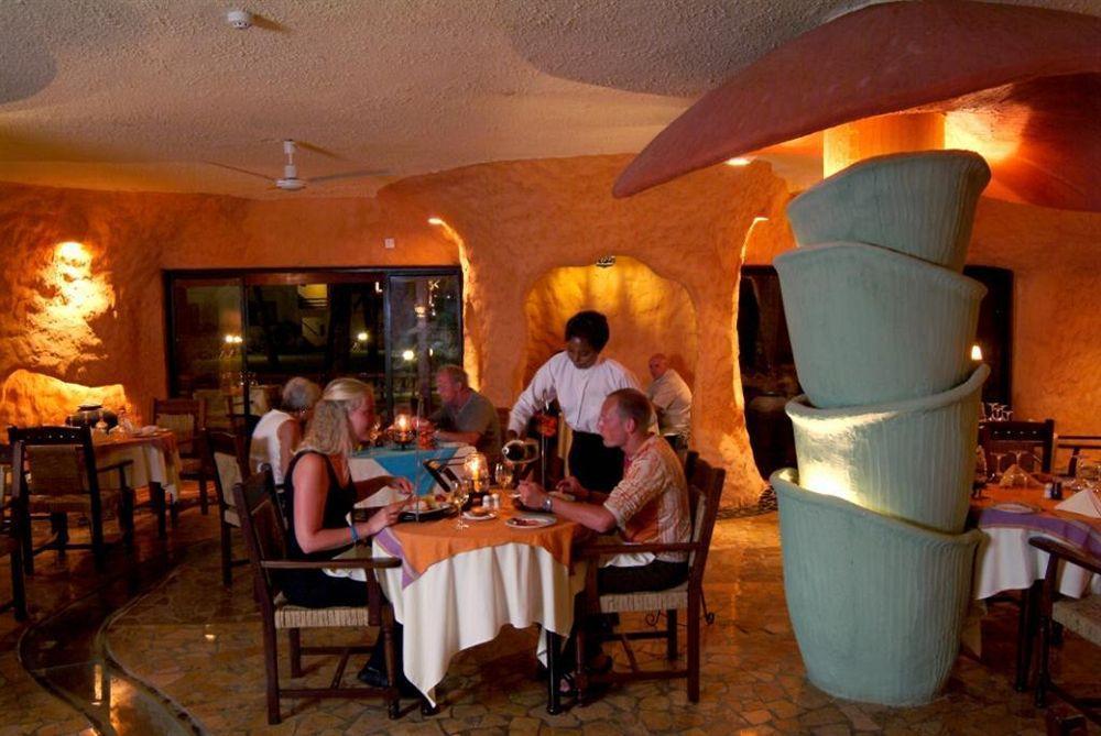 Bamburi Beach Hotel Buitenkant foto