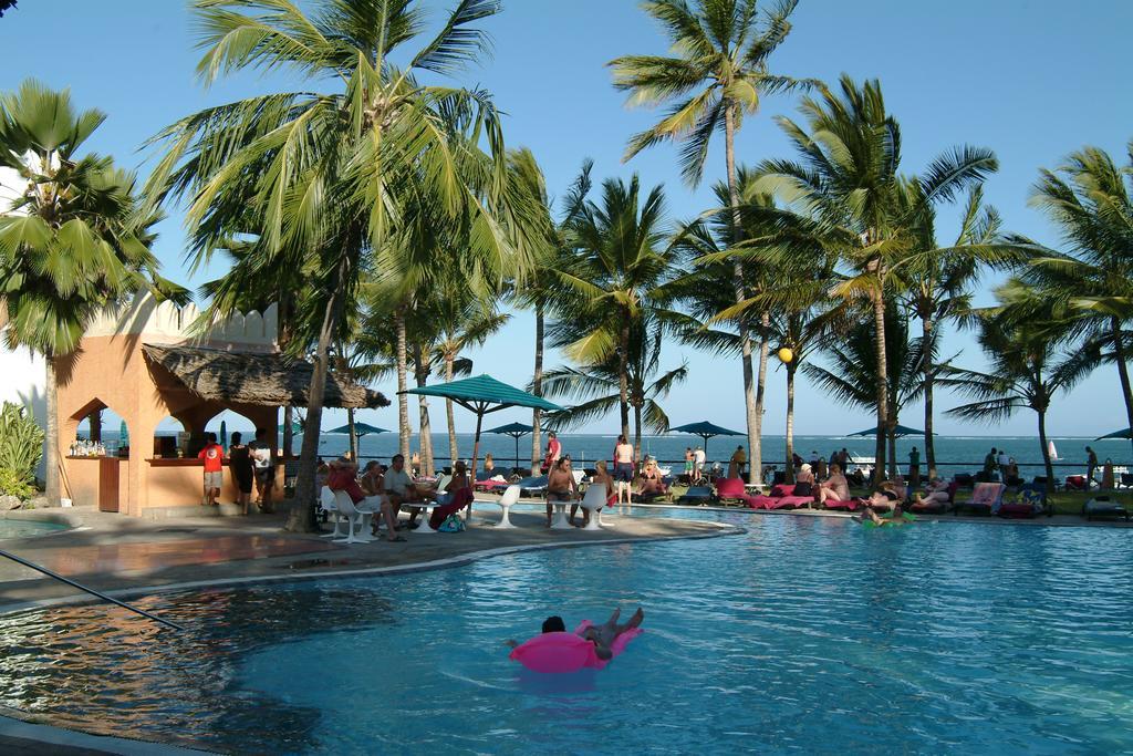 Bamburi Beach Hotel Buitenkant foto
