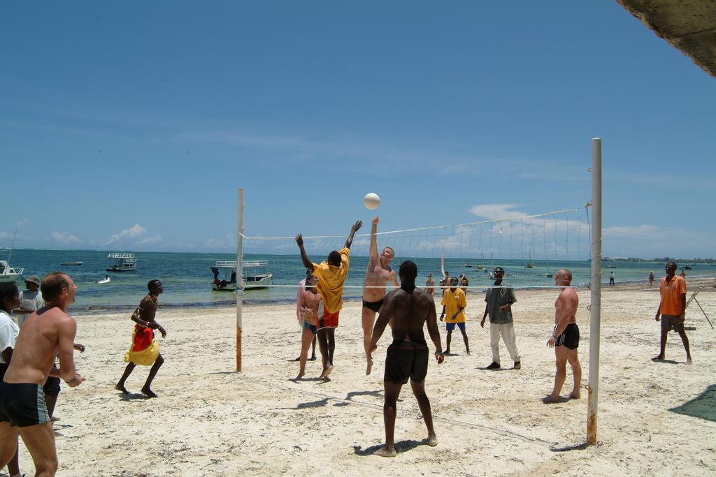 Bamburi Beach Hotel Buitenkant foto