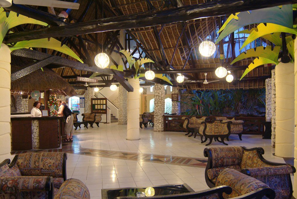 Bamburi Beach Hotel Buitenkant foto