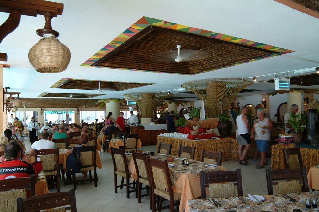 Bamburi Beach Hotel Buitenkant foto