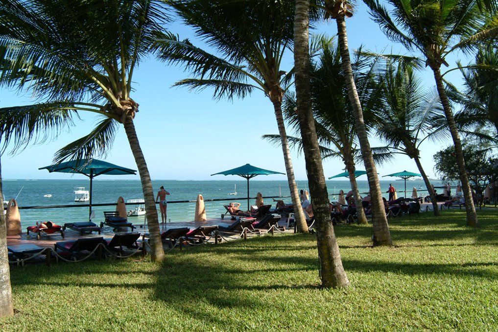 Bamburi Beach Hotel Buitenkant foto