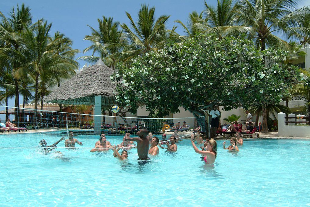 Bamburi Beach Hotel Buitenkant foto
